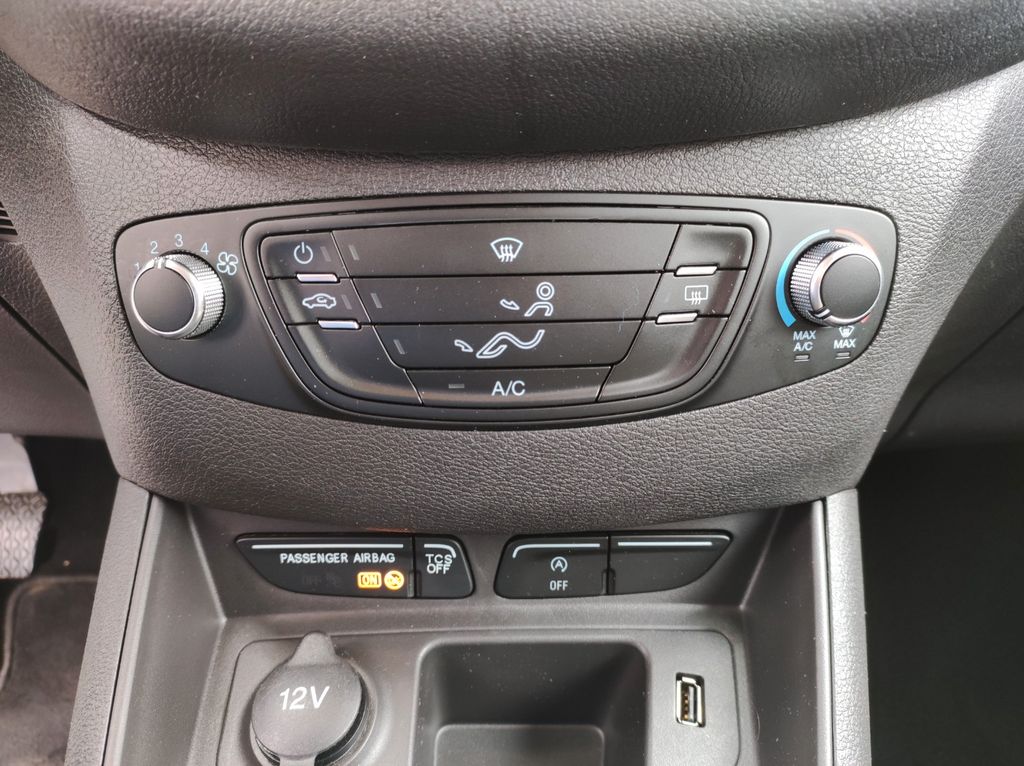 Ford Tourneo Courier 2021