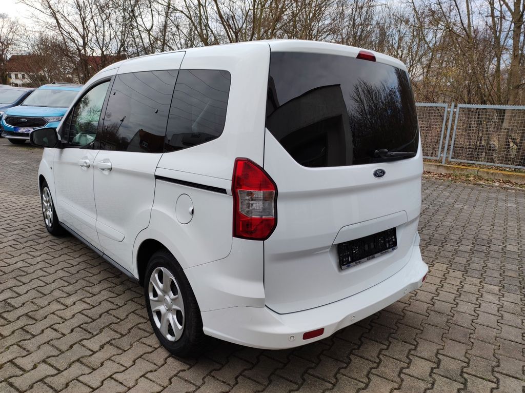 Ford Tourneo Courier 2021