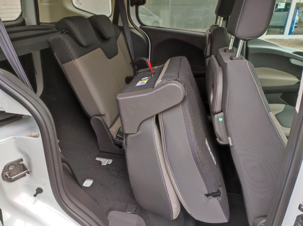 Ford Tourneo Courier 2021