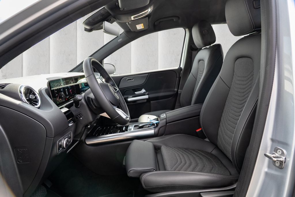 Mercedes-Benz B 180 2024