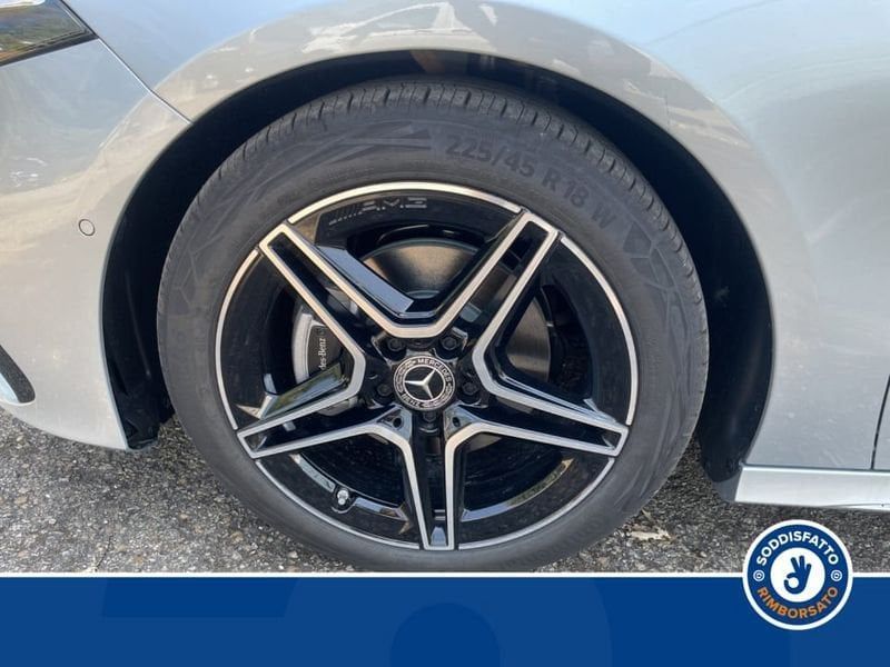 Mercedes-Benz A 180 2025