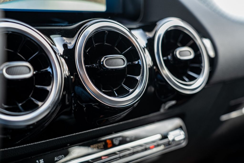 Mercedes-Benz B 180 2024