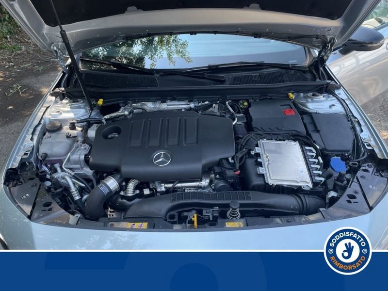 Mercedes-Benz A 180 2025