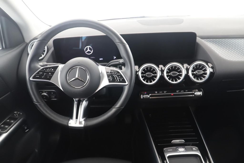 Mercedes-Benz GLA 220 2024