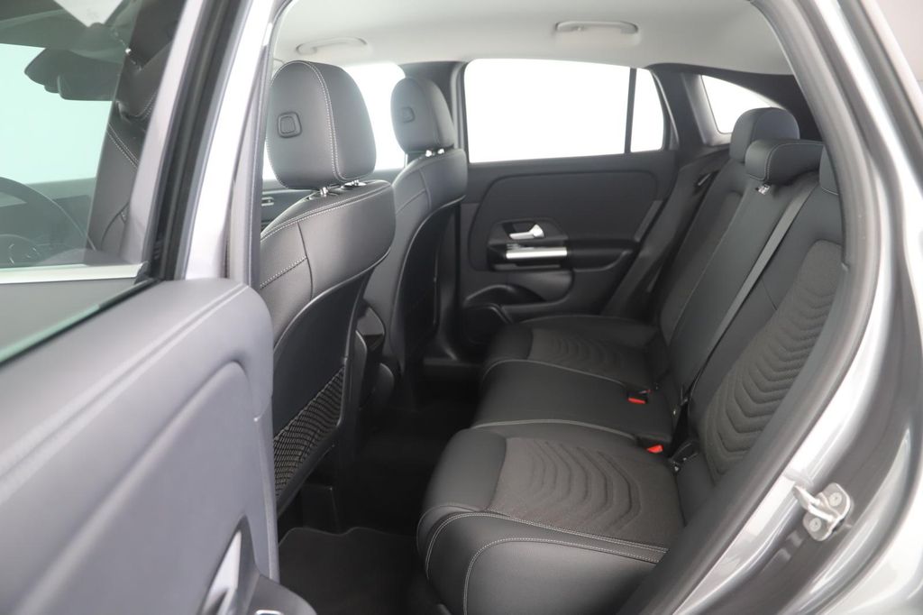 Mercedes-Benz GLA 220 2024