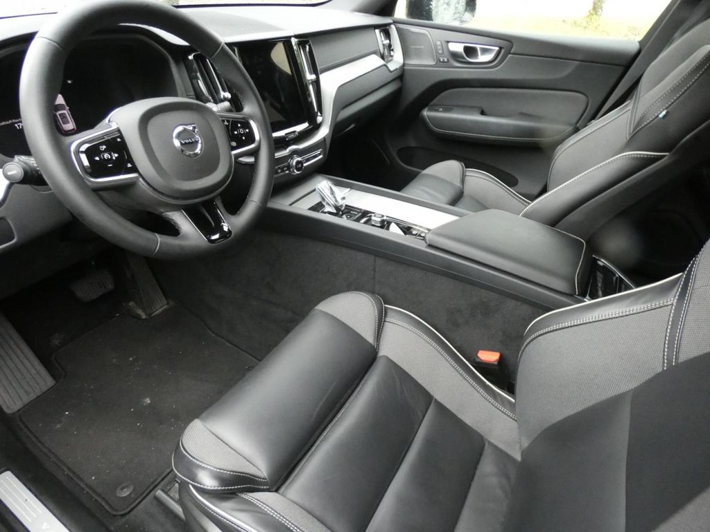 Volvo XC60 2023