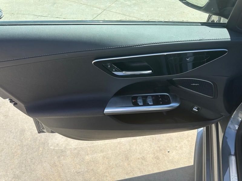 Mercedes-Benz C 300 2023