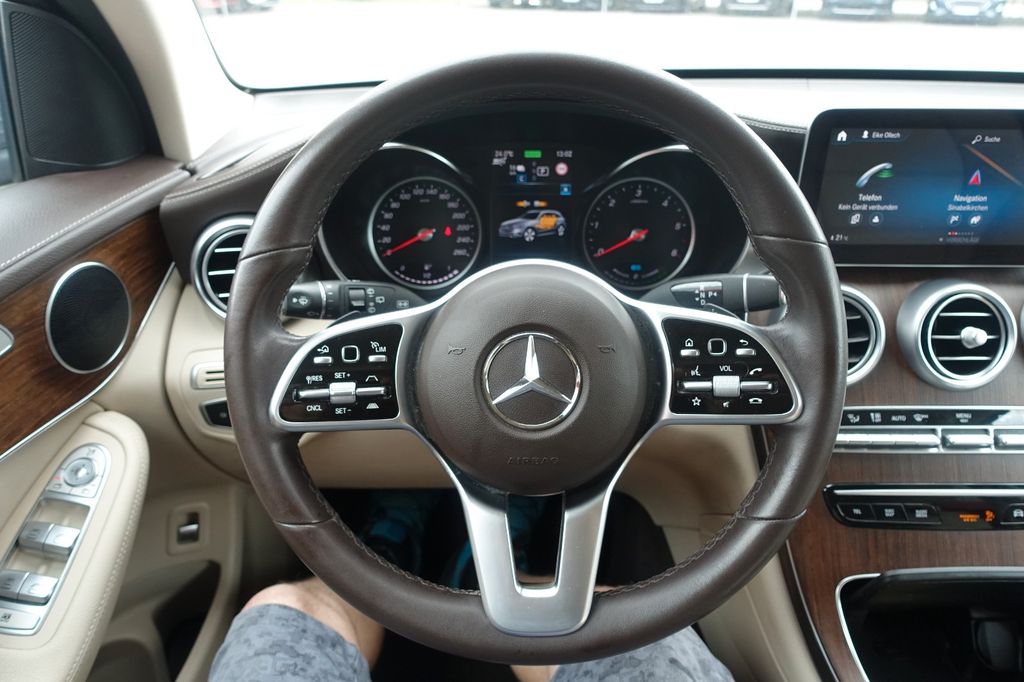 Mercedes-Benz GLC 300 2021