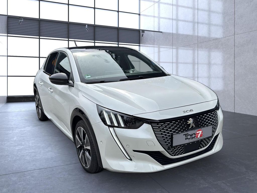 Peugeot 208 2022