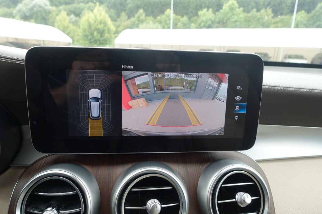 Mercedes-Benz GLC 300 2021