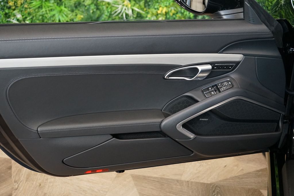 Porsche Boxster 2022