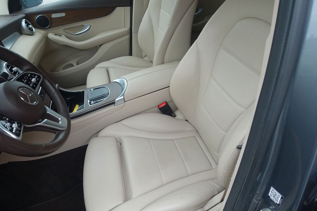 Mercedes-Benz GLC 300 2021