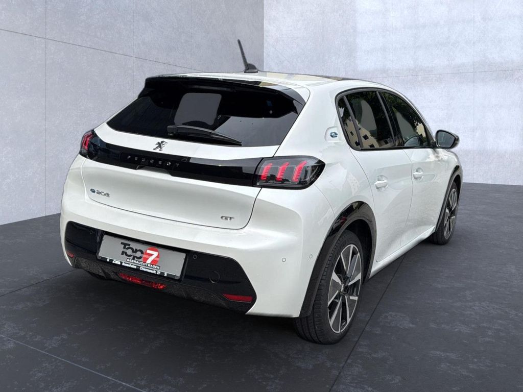 Peugeot 208 2022