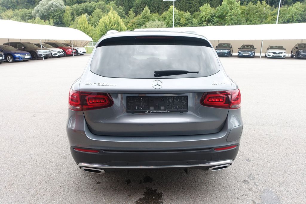 Mercedes-Benz GLC 300 2021