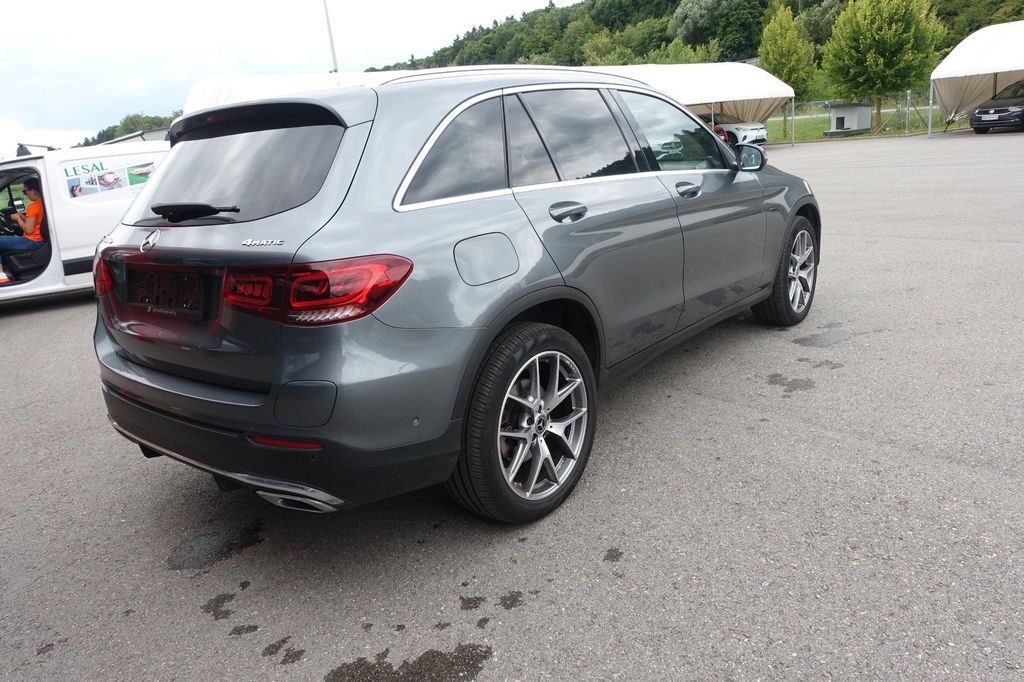 Mercedes-Benz GLC 300 2021