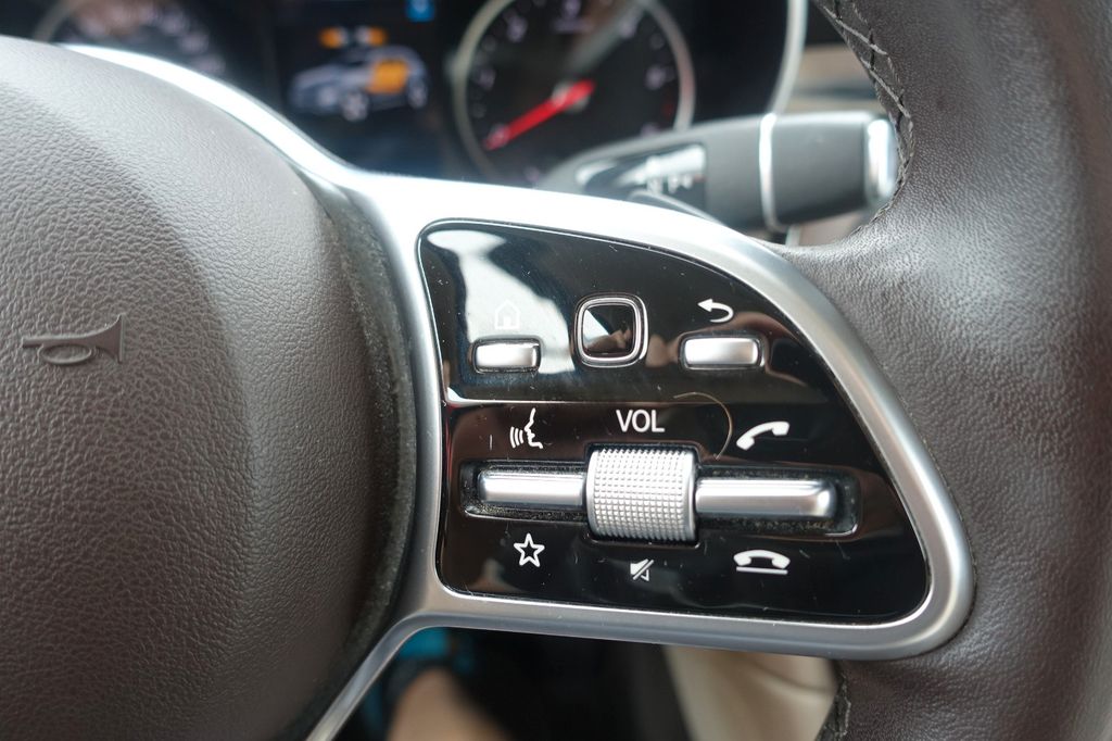 Mercedes-Benz GLC 300 2021