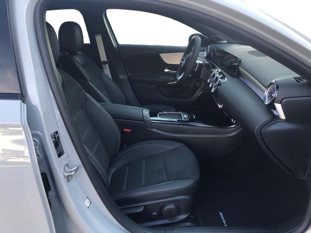 Mercedes-Benz A 220 2025