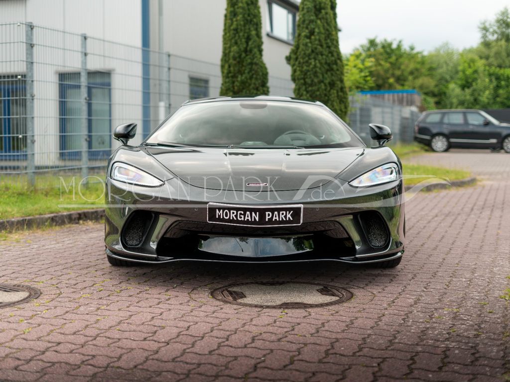 McLaren GT 2021