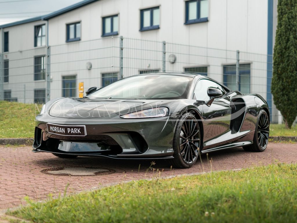 McLaren GT 2021