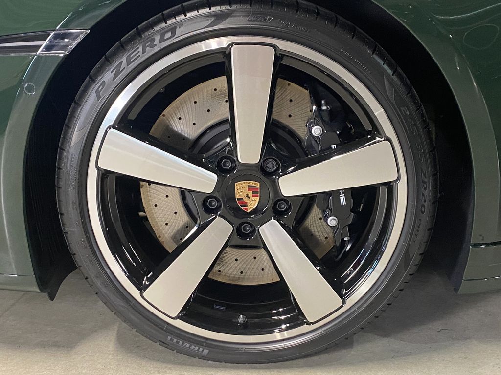 Porsche 992