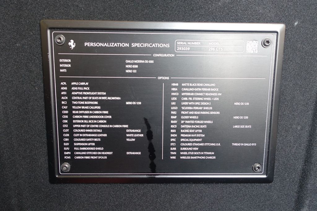 Ferrari 296 GTS 2023