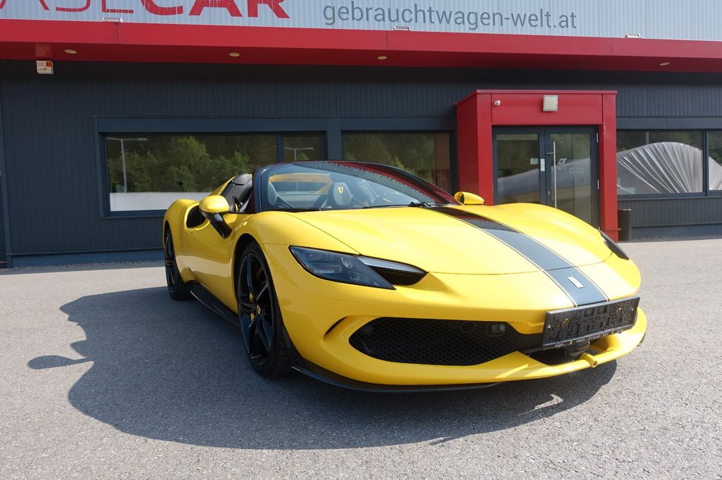 Ferrari 296 GTS 2023