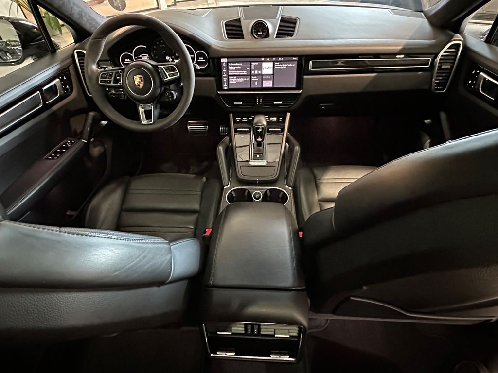 Porsche Cayenne 2020