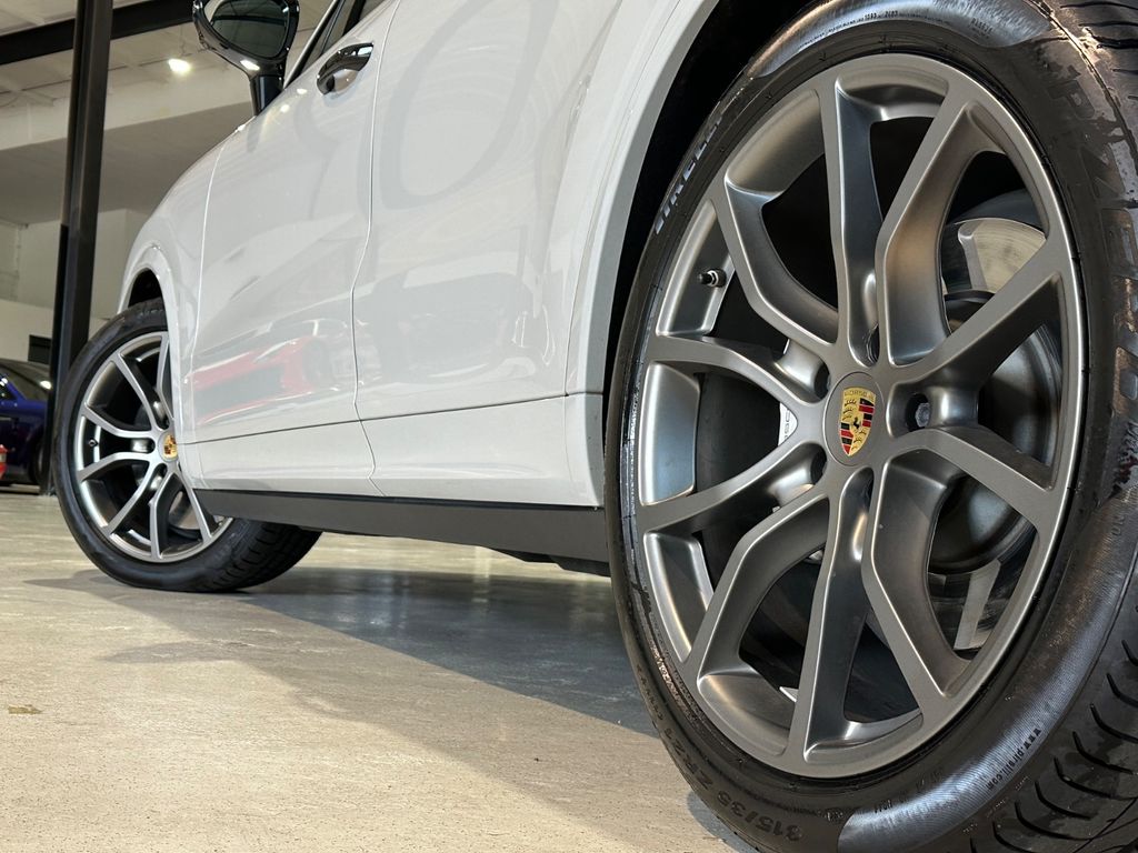 Porsche Cayenne 2020