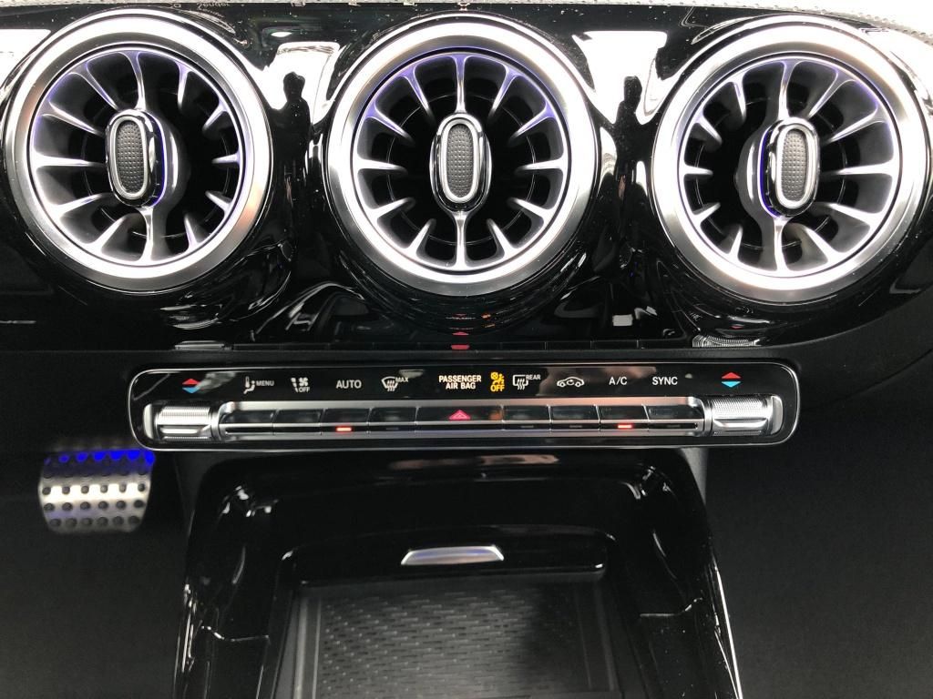 Mercedes-Benz CLA 45 AMG 2024