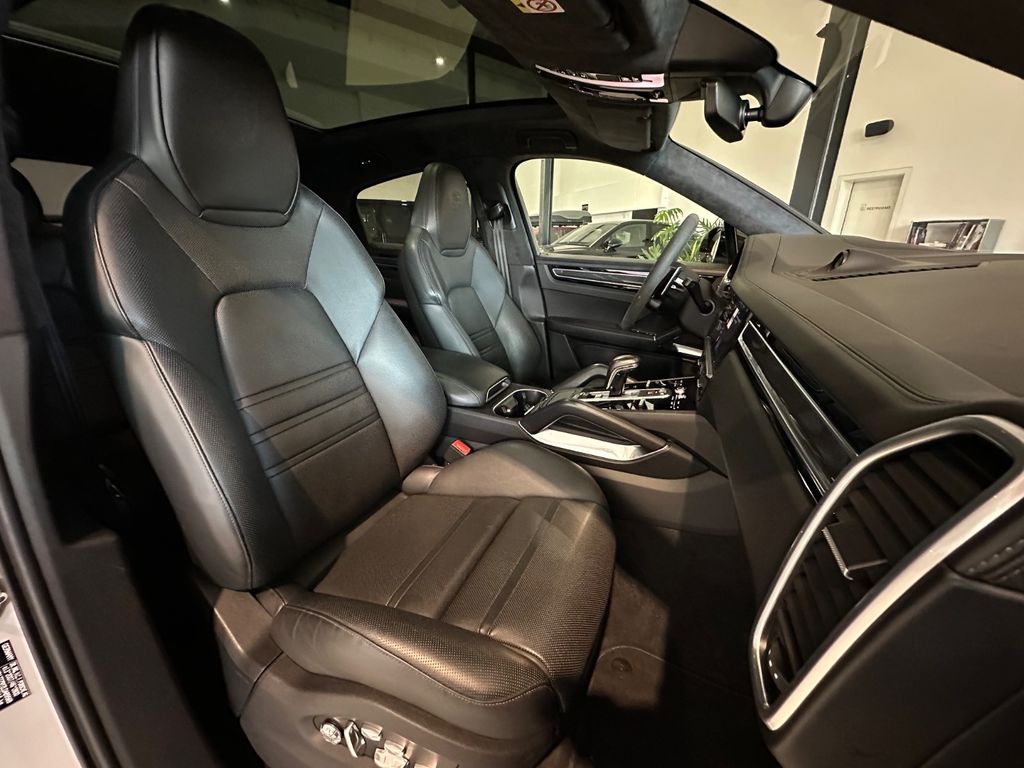Porsche Cayenne 2020
