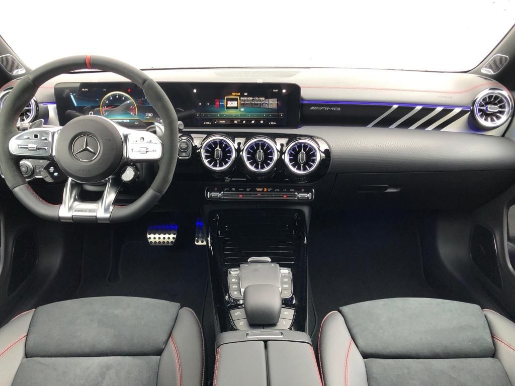 Mercedes-Benz CLA 45 AMG 2024