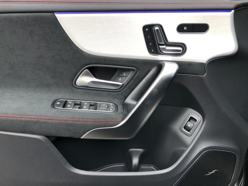 Mercedes-Benz CLA 45 AMG 2024