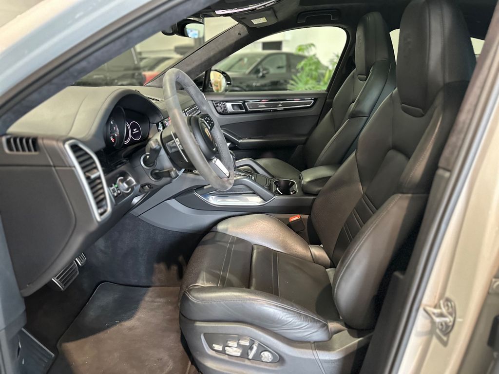 Porsche Cayenne 2020