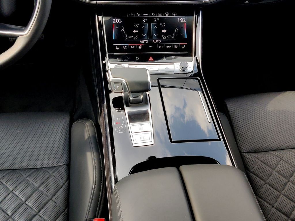 Audi A8 2025