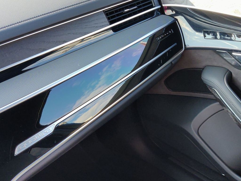 Audi A8 2025