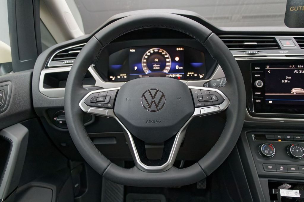 Volkswagen Touran 2024