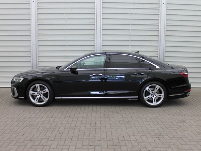 Audi A8 2022
