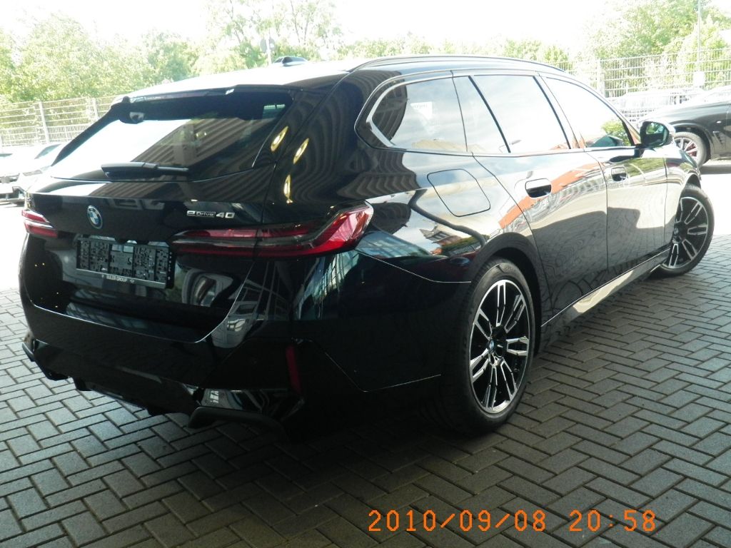 BMW i5 2025