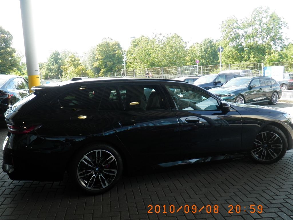 BMW i5 2025