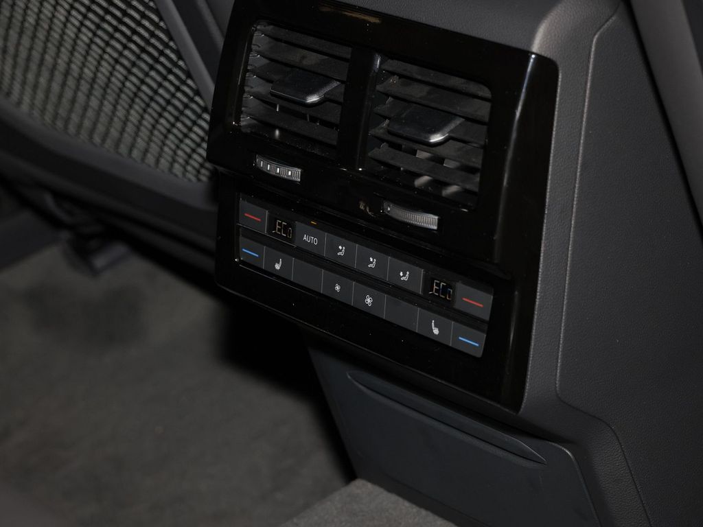Volkswagen Touareg 2025