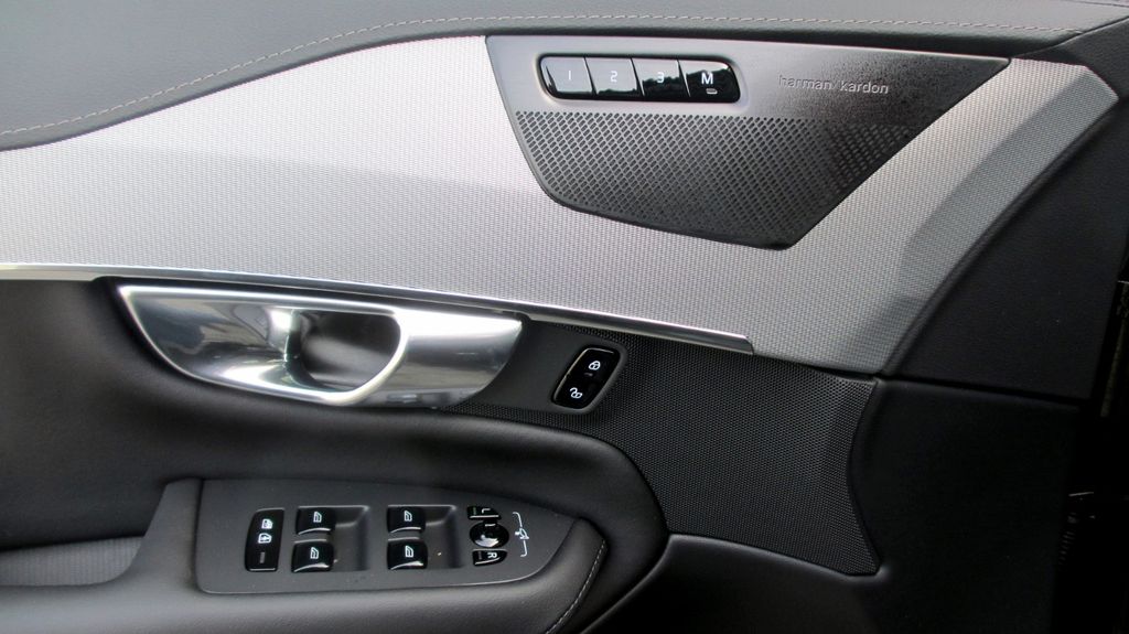Volvo XC90 2025