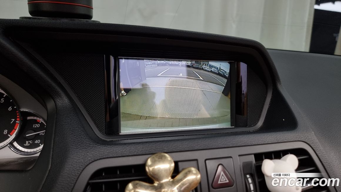 Mercedes-Benz E-Class 2012