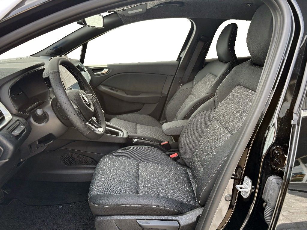 Mitsubishi Colt 2025