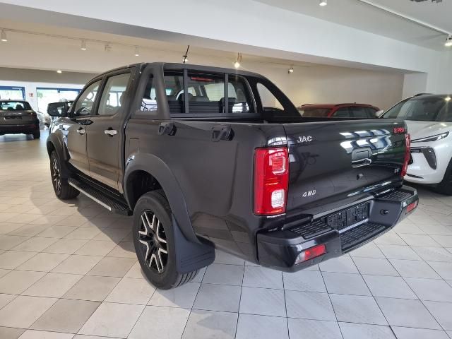 JAC 8 Pro
