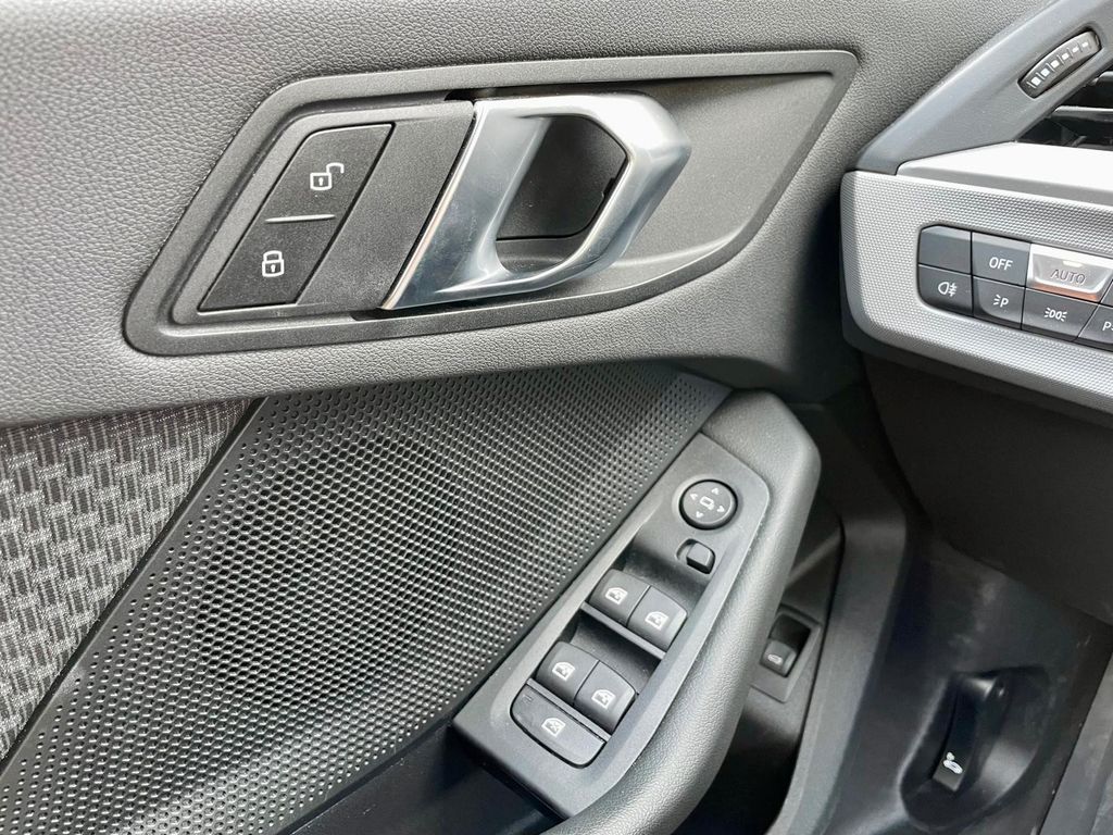 BMW 116 2024