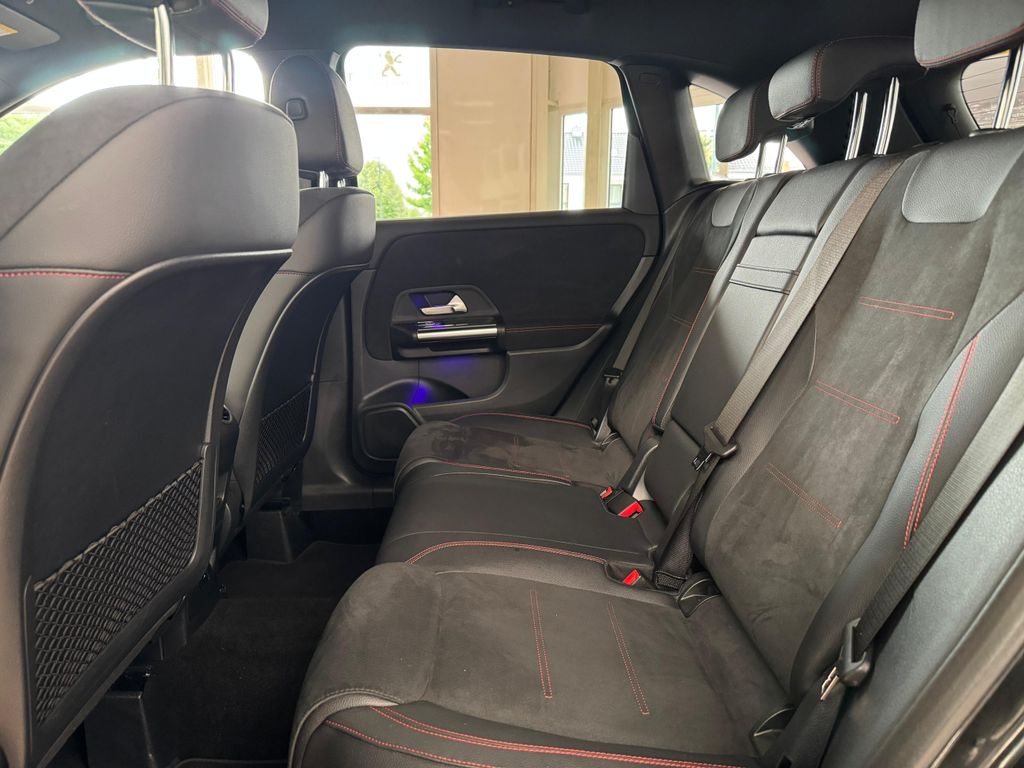 Mercedes-Benz B 200 2023