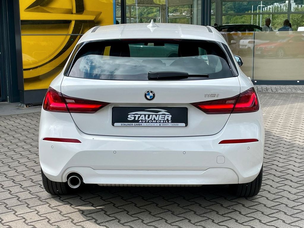 BMW 116 2024