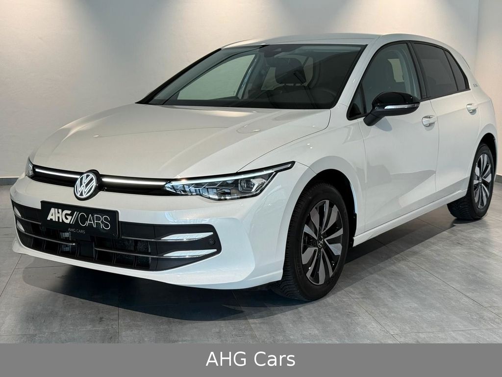 Volkswagen Golf 2025