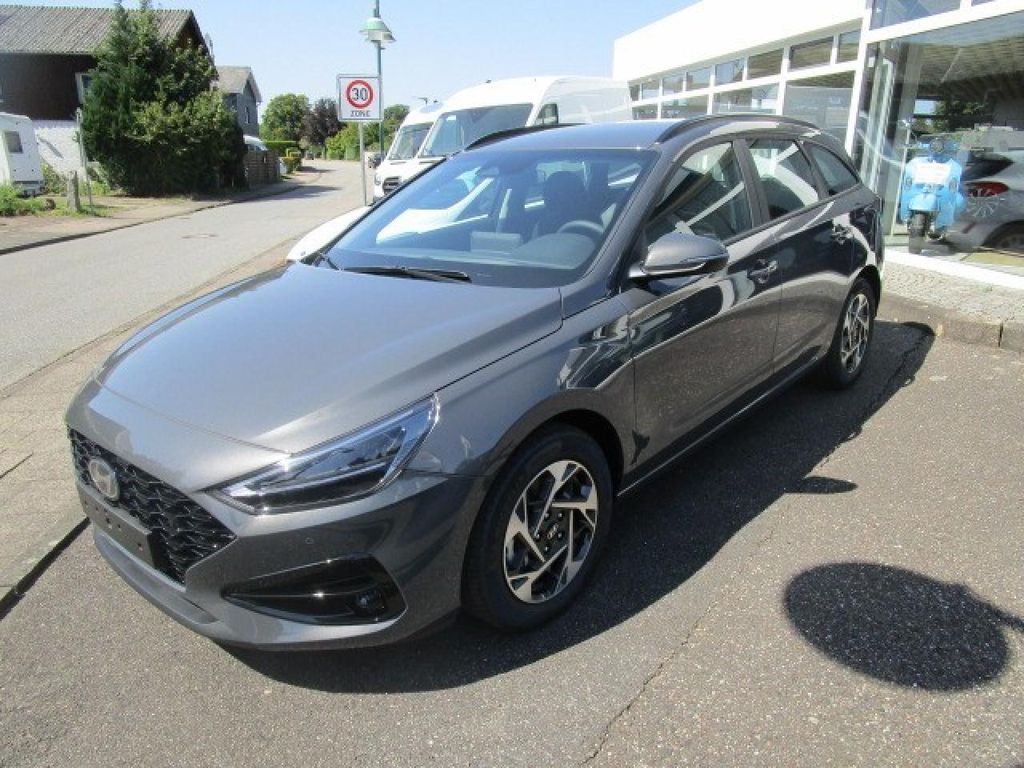 Hyundai i30 2025