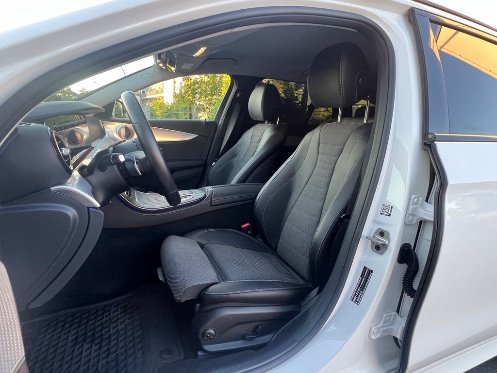 Mercedes-Benz E 300 2023